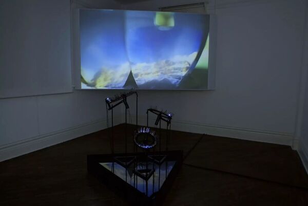 “迷因城市:骇进现实”跨媒体艺术节参展艺术家介绍|胡为一