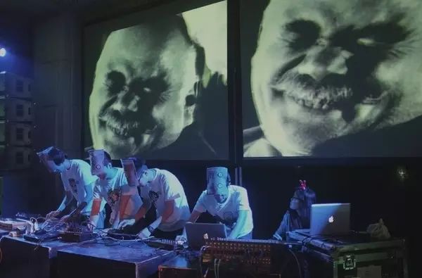 “迷因城市:骇进现实”跨媒体艺术节参展艺术家介绍|RMBit