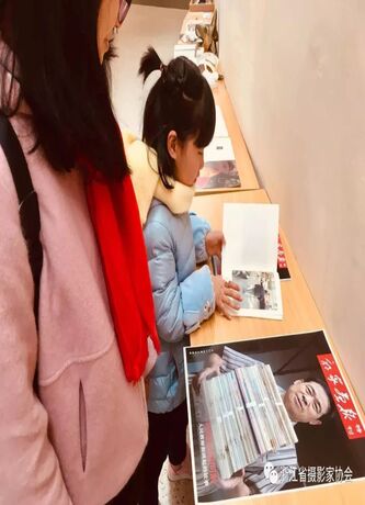 行走·观察:“家庭影像书工作坊”
