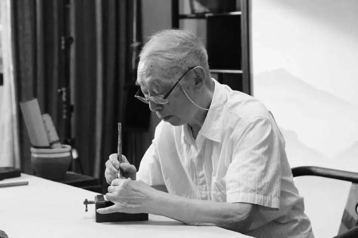 今日送别刘江先生:“他是大家的父亲”