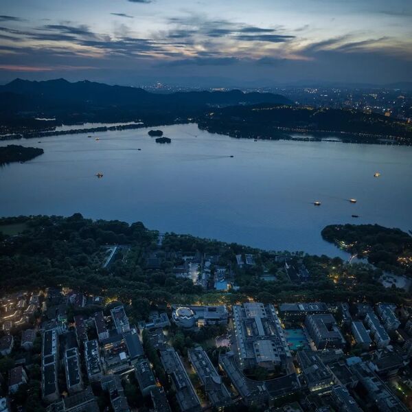 千年宋韵,百年无极:中国美术学院美术馆如何叙述中国艺术史与国美学脉