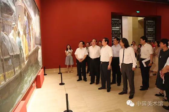 资讯|刘奇葆在参观建党九十五周年美术作品展览时强调【着力推出一批讴歌党讴歌祖国讴歌人民讴歌英雄的精品力作】