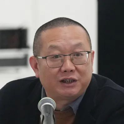 “平凡的世界:忻东旺肖像艺术展”研讨会于中国美术学院美术馆召开