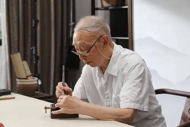 悼念|中国美院教授、西泠印社名誉社长刘江先生离世,享年99岁