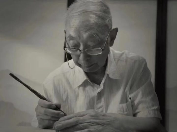 刘江先生挥刀.jpg